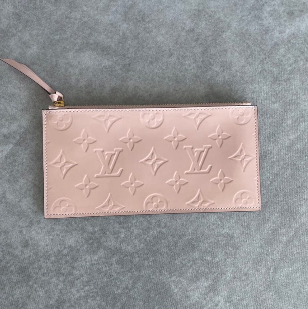 LOUIS VUITTON | FELICIE VERNIS ZIP POUCH | PINK